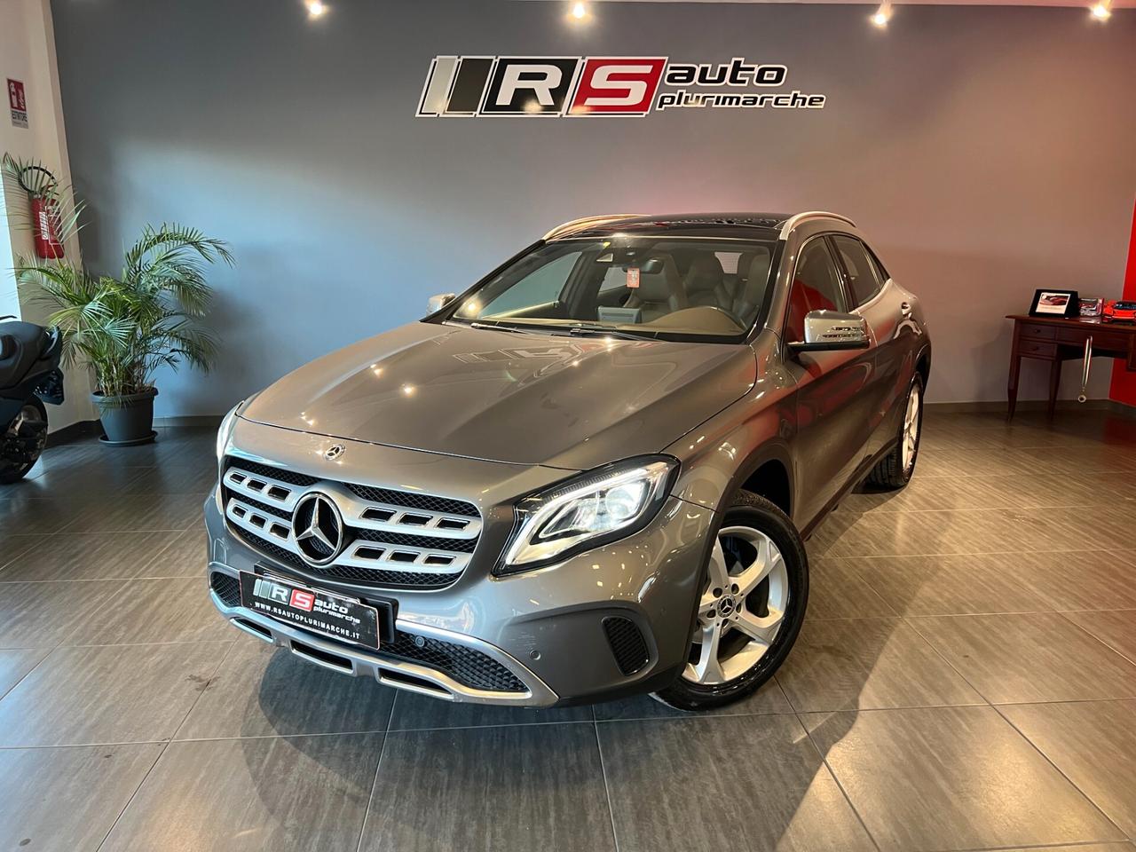 Mercedes-benz GLA 180d Automatic Executive TETTO