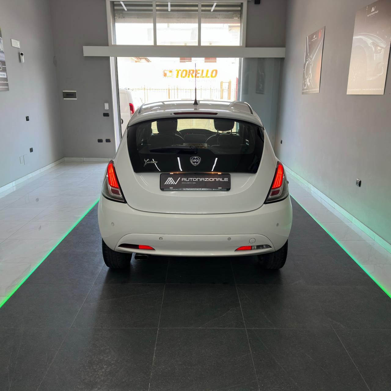 Lancia Ypsilon 1.2 69 CV 5 porte Gold my18