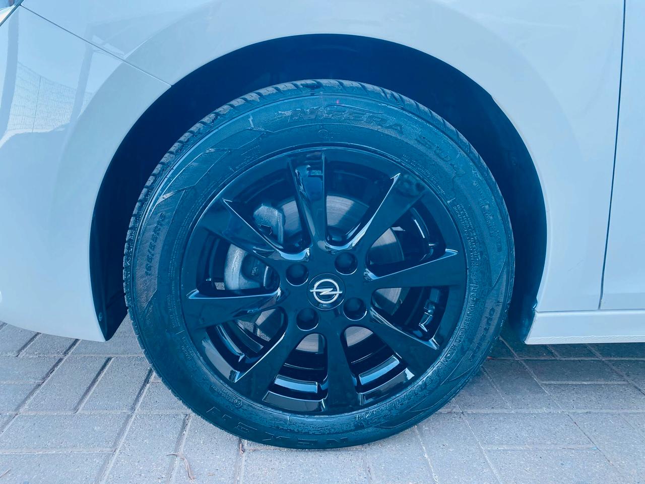 Opel Corsa 1.5 D 100 CV Edition