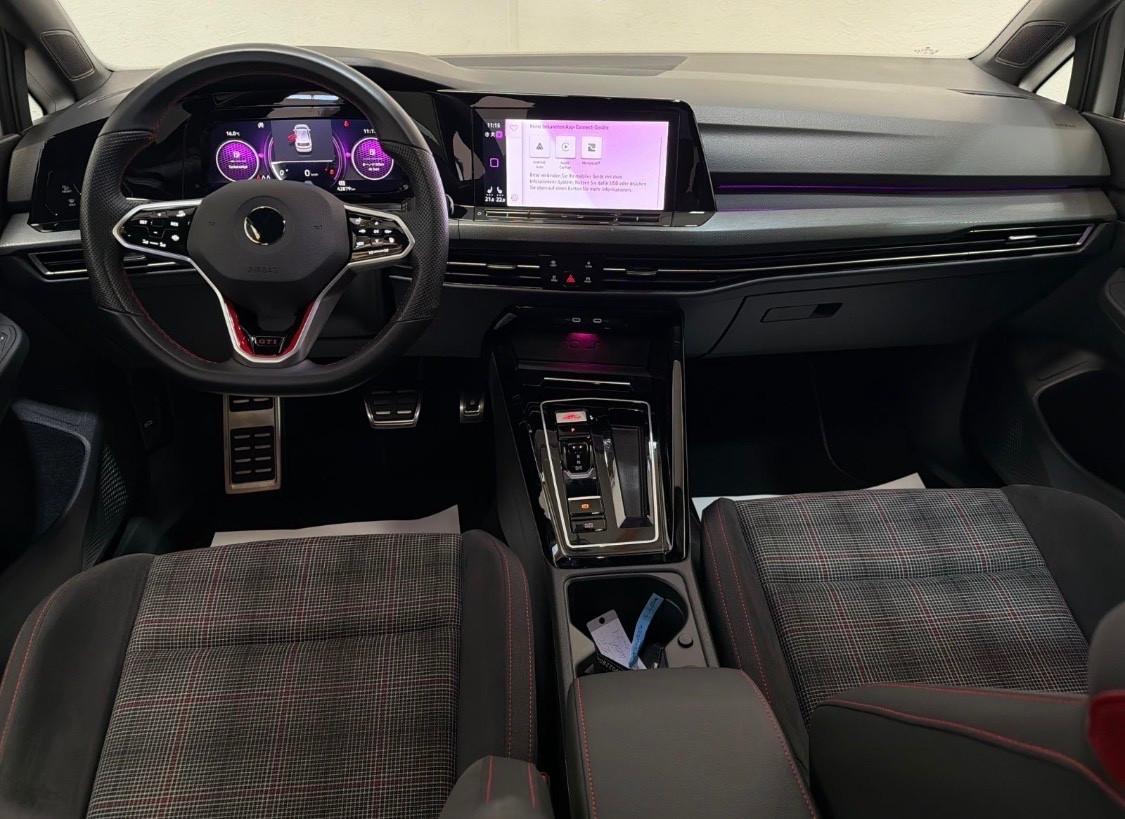 Volkswagen Golf GTI 2.0 TSI DSG