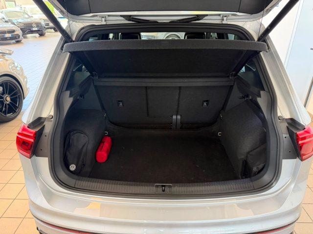 VOLKSWAGEN Tiguan 2.0 TDI DSG 4MOTION R-Line //TETTO//PELLE/LED