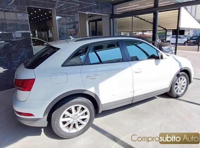 AUDI Q3 2.0 TDI 120 CV (Garanzia 12 Mesi)