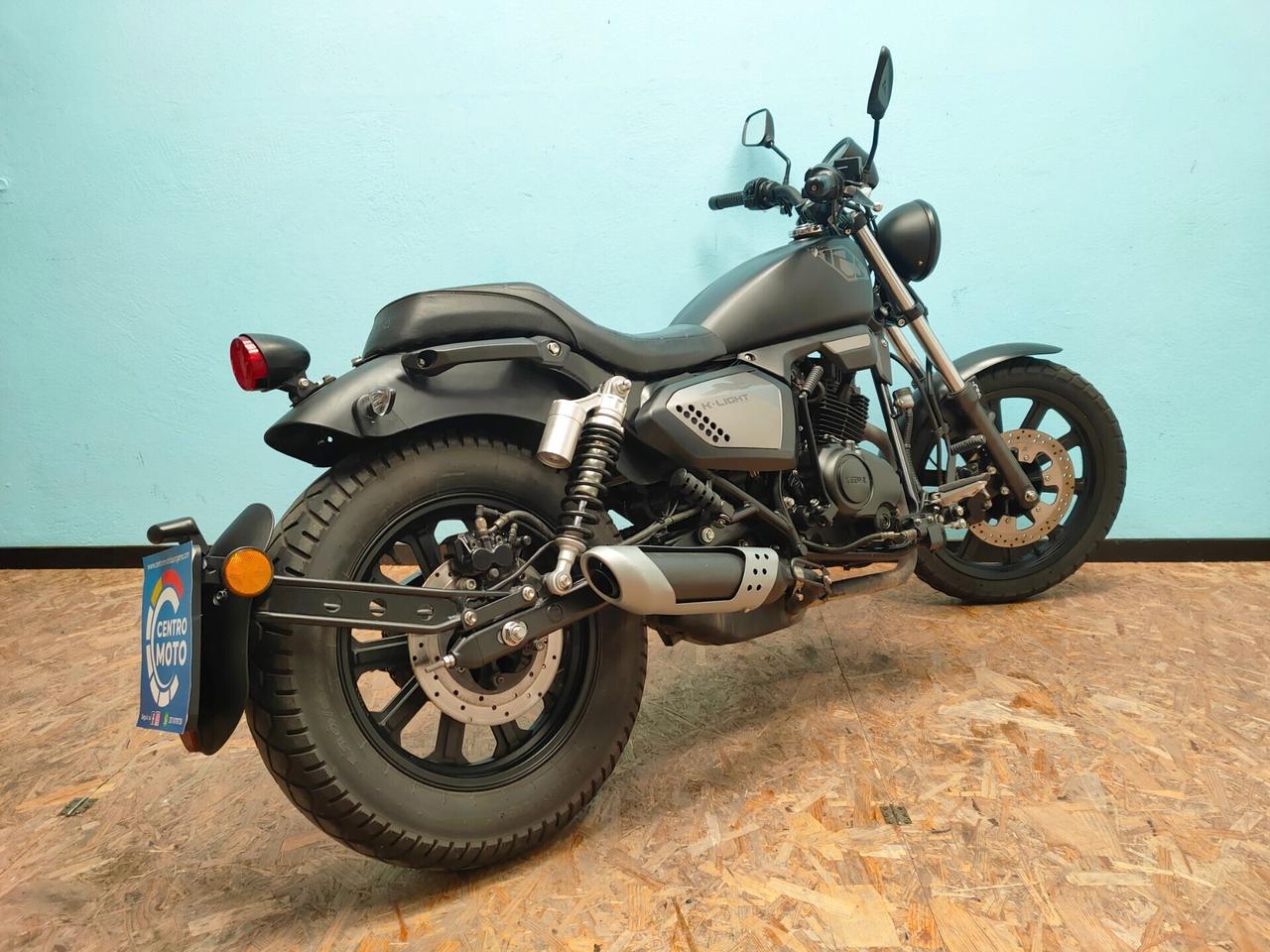 Keeway K-Light 125: personalità e maneggevolezza