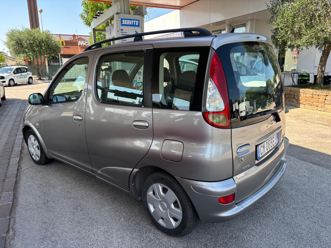 Toyota Yaris Verso 1.3i 16V cat Luna '03