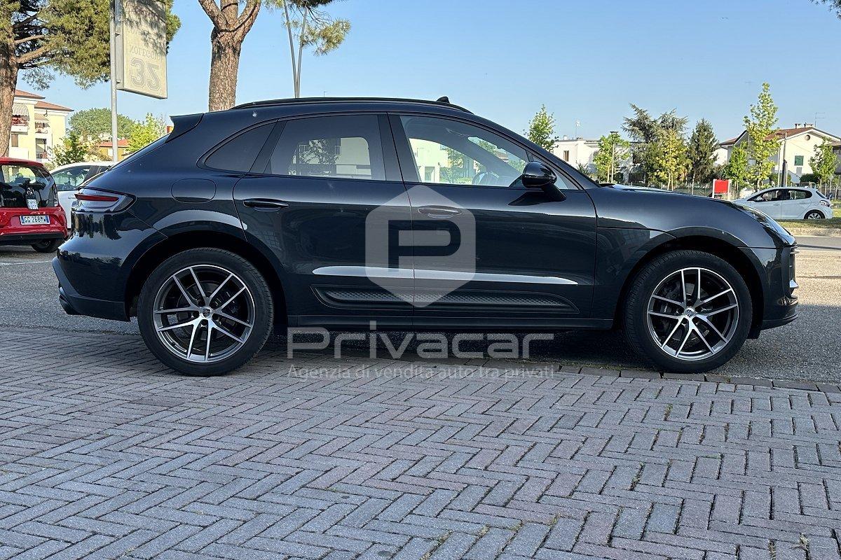 PORSCHE Macan 2.0