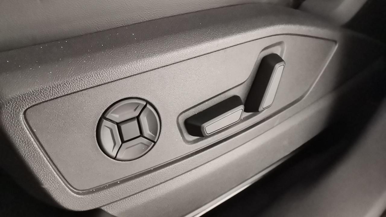AUDI Q5 II 2025 Sportback - Q5 Sportback 2.0 tdi mhev+ S line edition quattro 204cv s-tronic