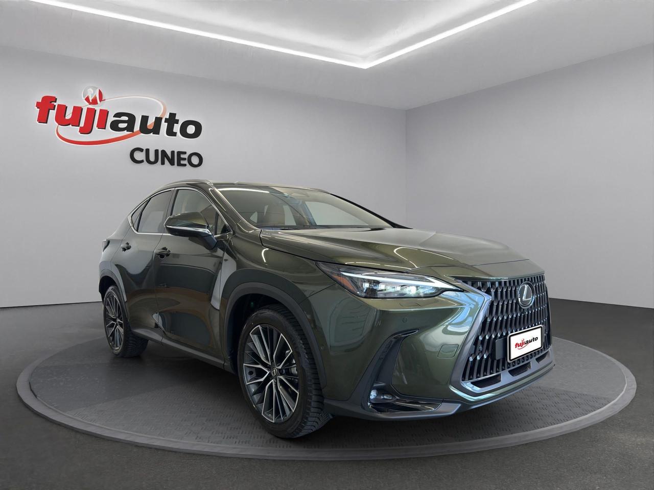 Lexus NX 350h 2.5 Luxury 4wd e-cvt