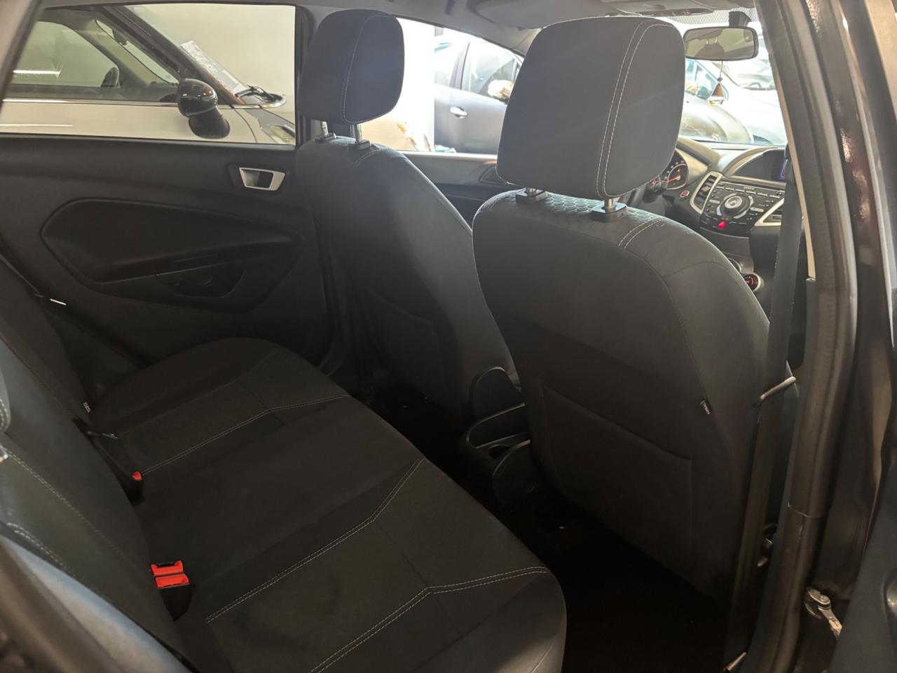 Ford Fiesta 1.4 5 porte Bz.- GPL Titanium