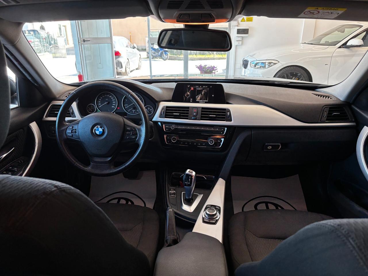 Bmw 318d Touring Business Advantage aut.