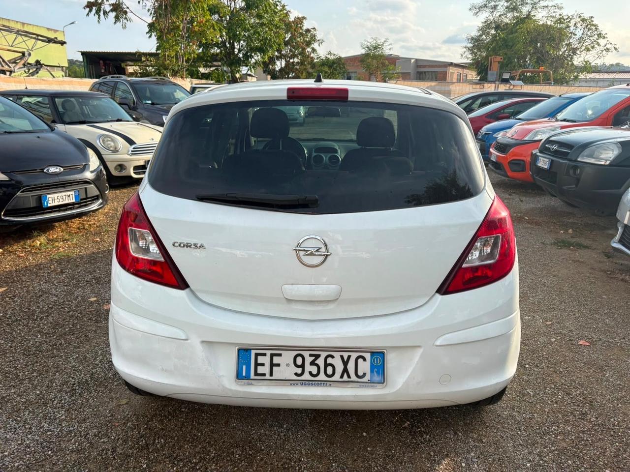 Opel Corsa 1.2 5 porte Cosmo