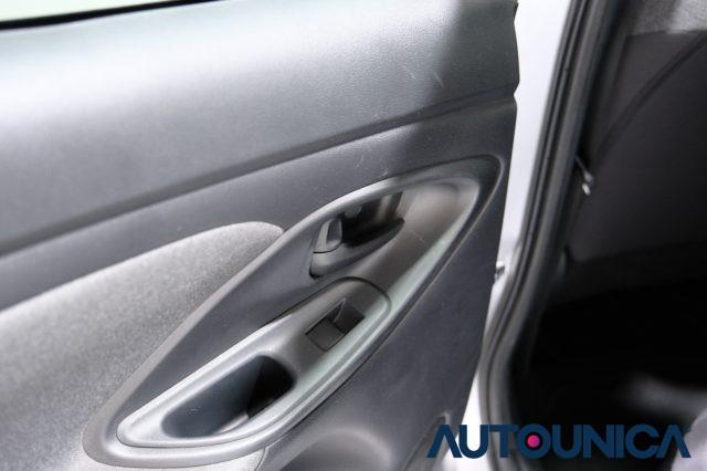 TOYOTA Yaris Cross 1.5 HYBRID 5PORTE E-CVT AWD-I 4x4 TREND FULL LED