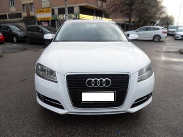 Audi A3 SPB 1.6 TDI 105 CV CR Attraction