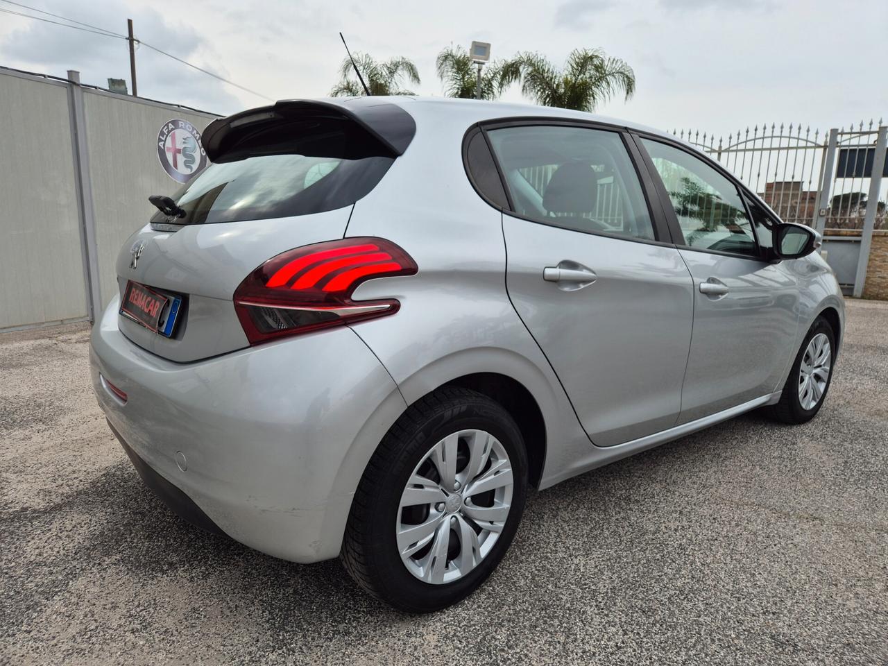Peugeot 208 RESTAYLING 1.6 TDI 75 CV ALLURE NUOVA 2018