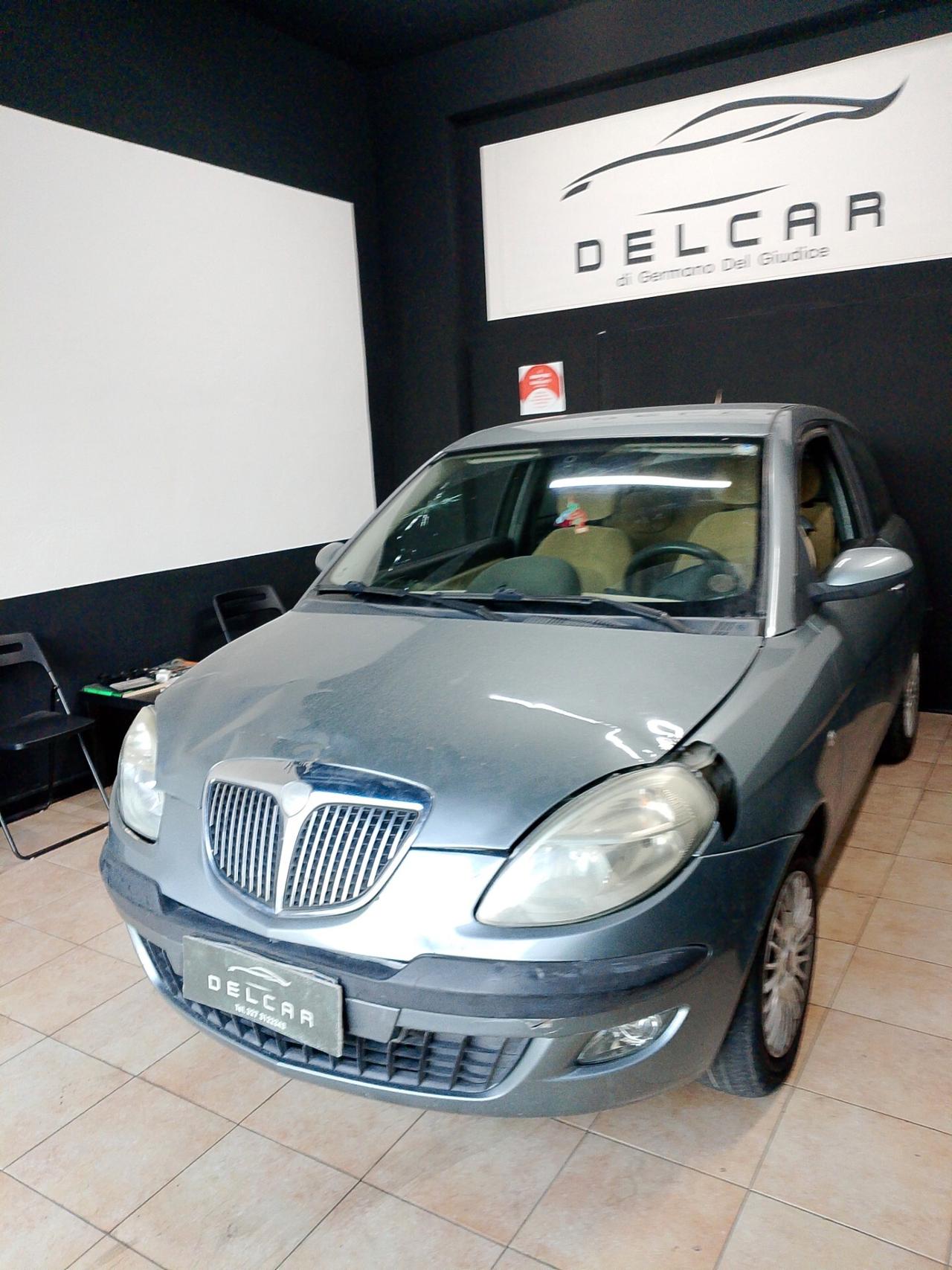 Lancia Ypsilon 1.2 Argento