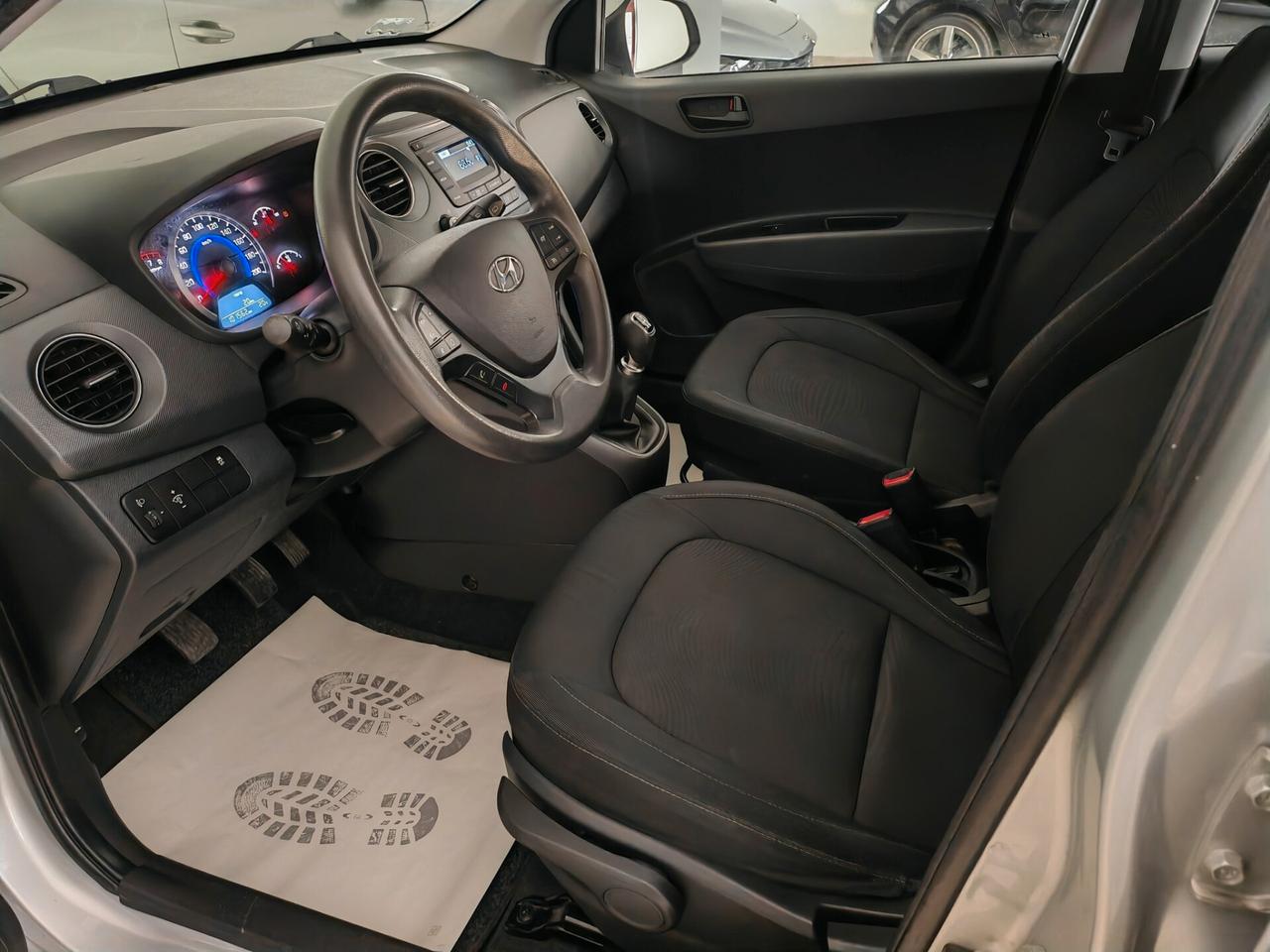 Hyundai i10 1.0 Benzina full optional 2019