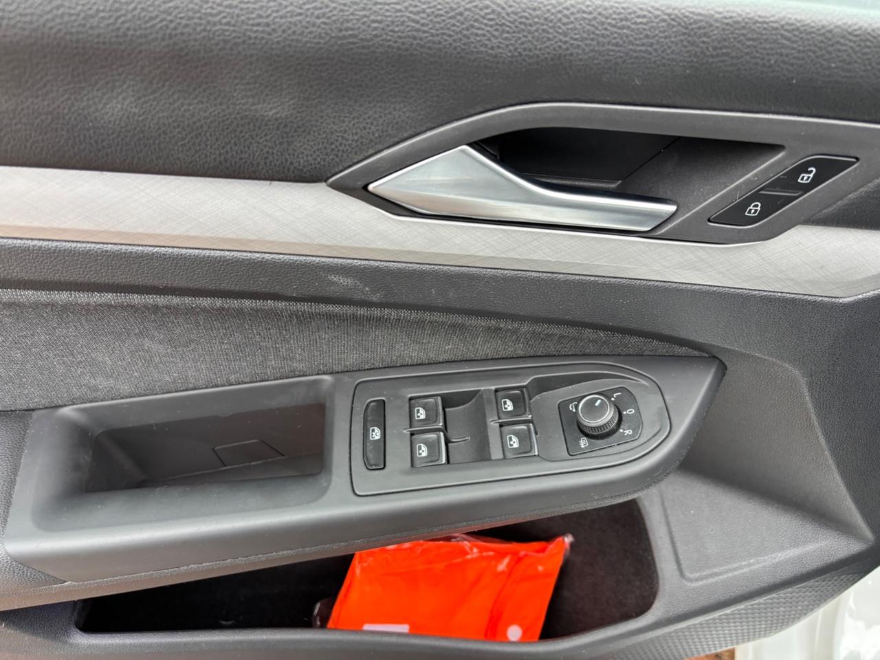 Volkswagen Golf 1.0 TSI EVO Life 7 ANNI DI GARANZIA