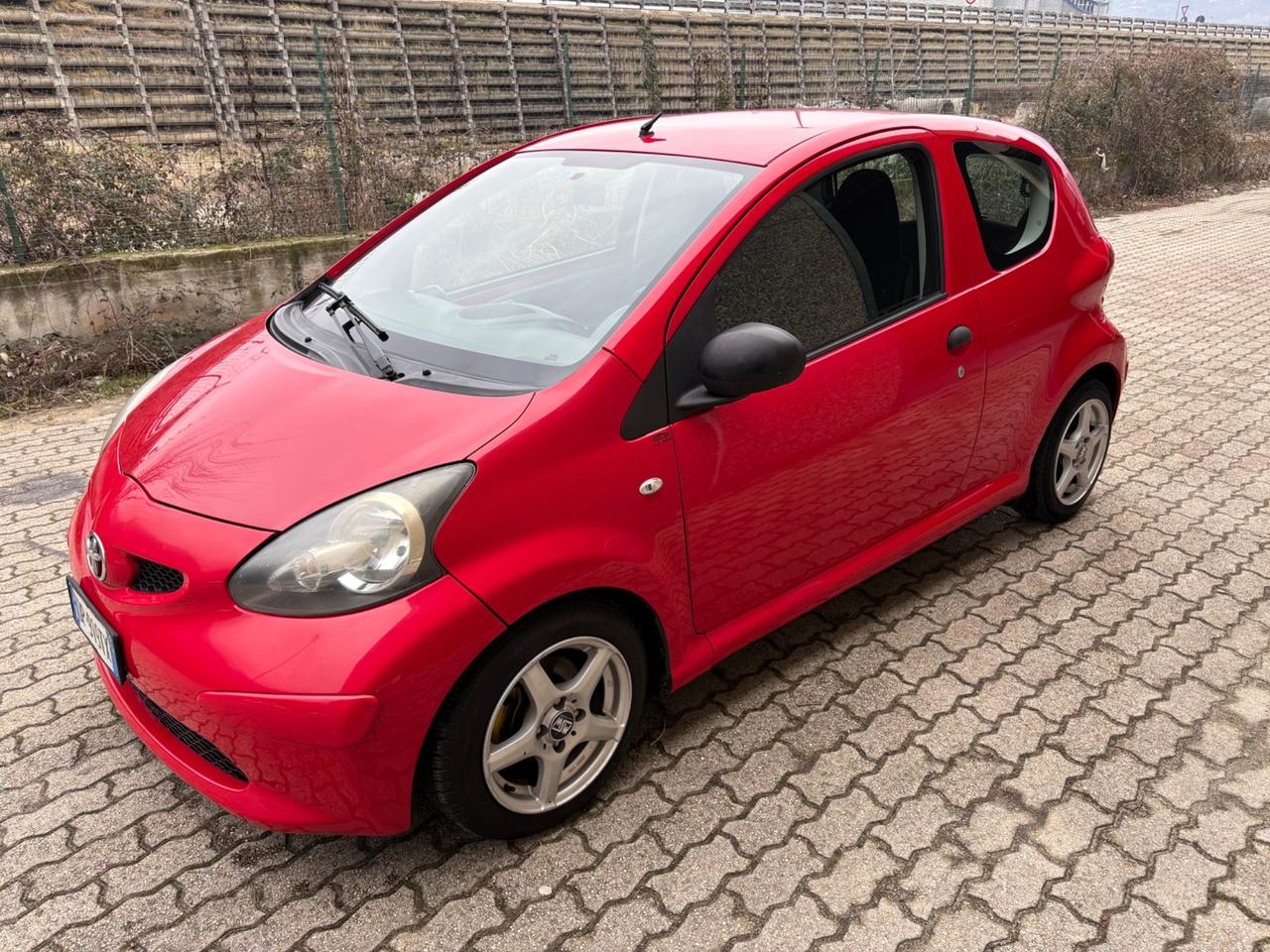 Toyota Aygo 1.0 12V VVT-i 3p -LEGGI BENE-