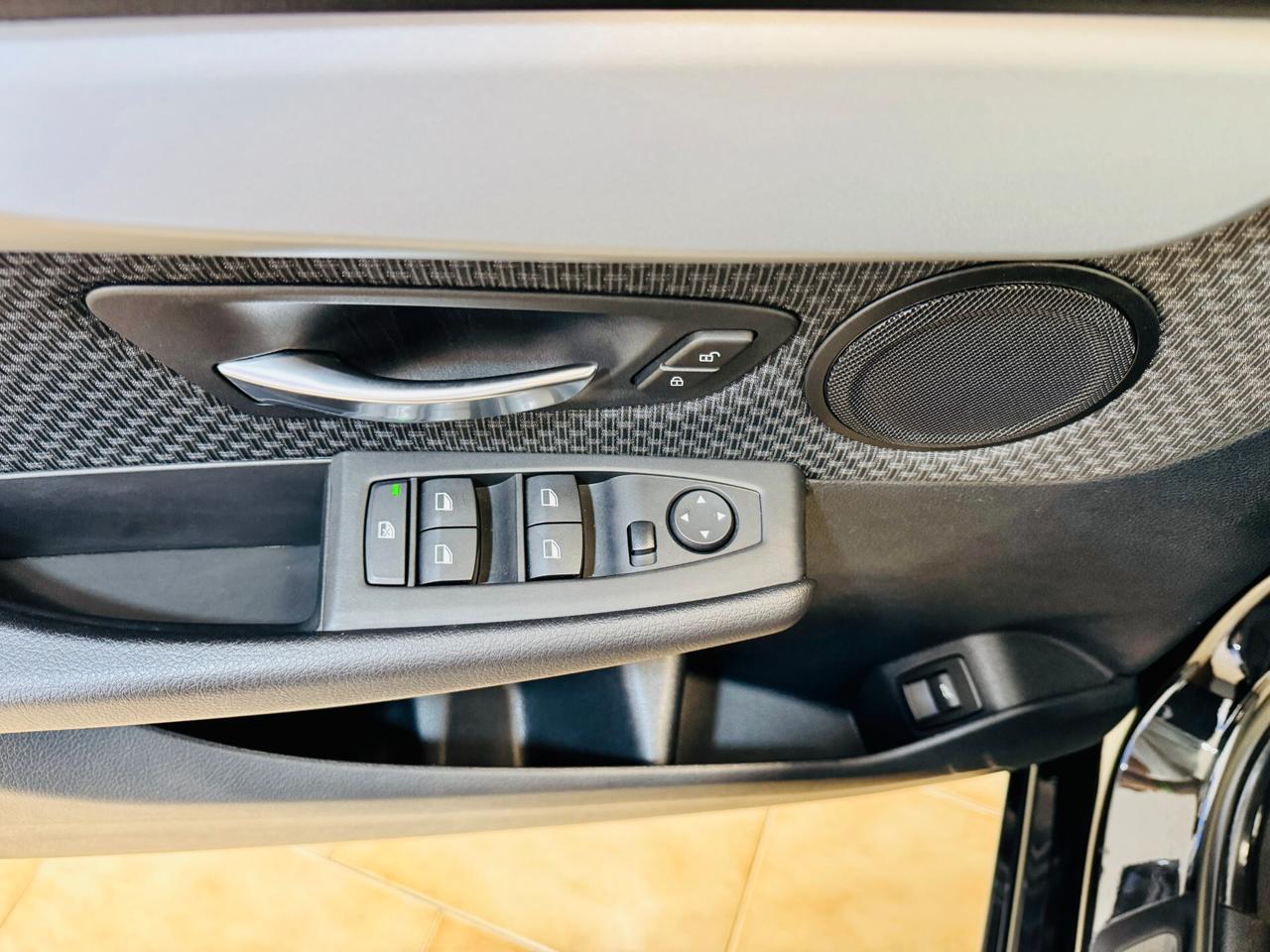 BMW 216d Active Tourer Sport - LED