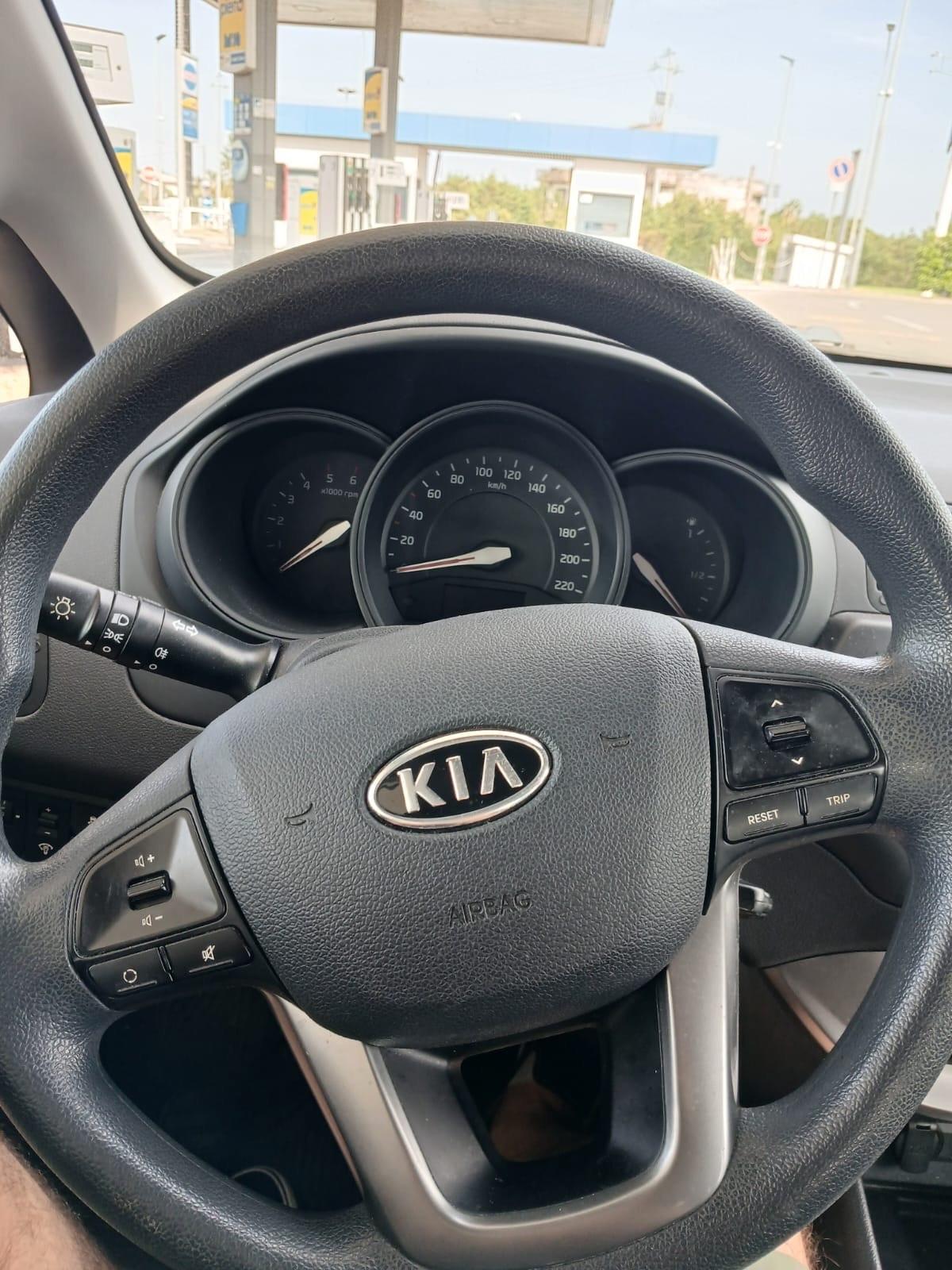 Kia Rio 1.4 CRDi WGT 5p. EX