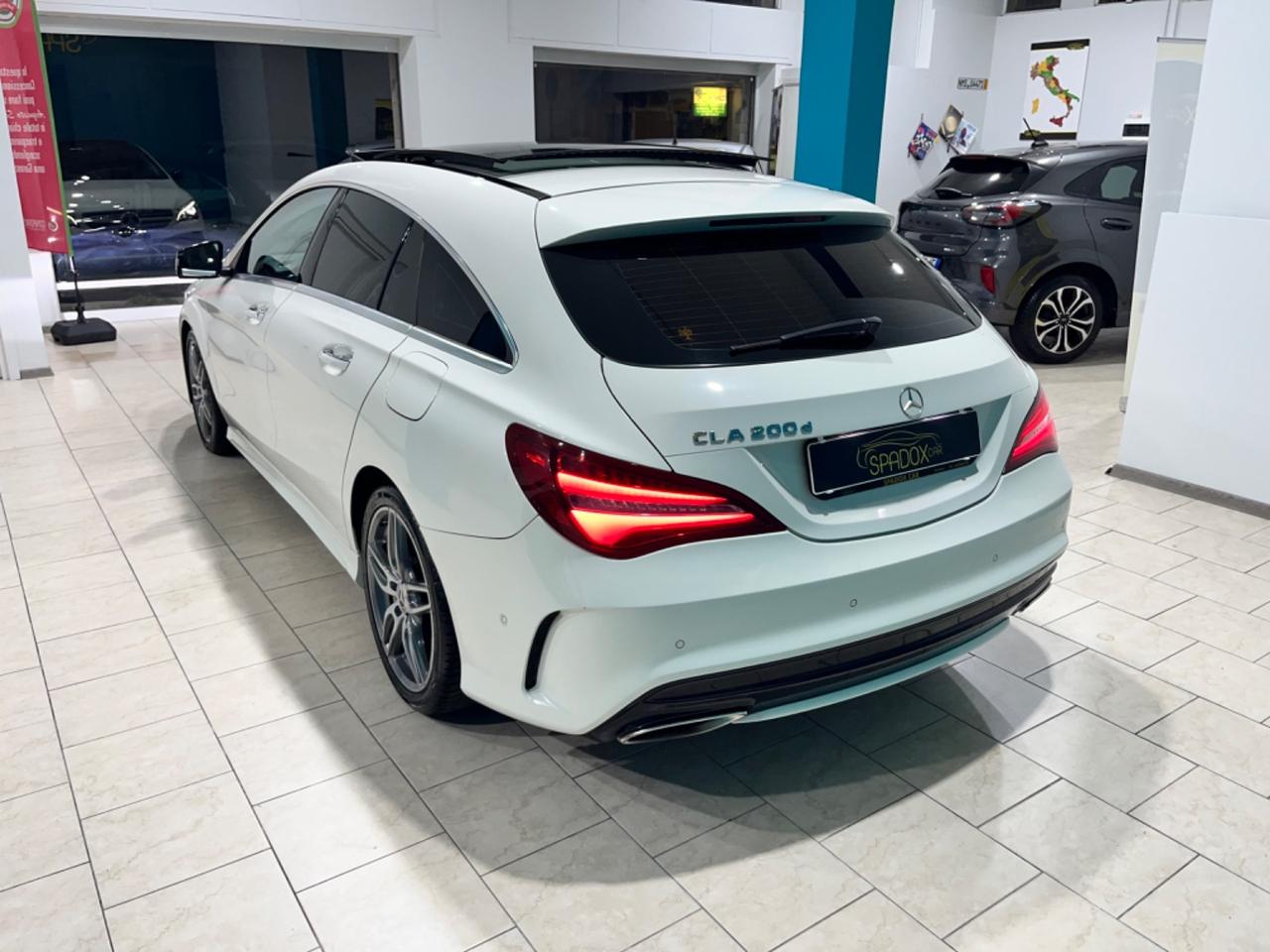 MERCEDES CLA SHOOTING BRAKE 200D *TETTO * PREMIUM *UNICOPROPRIETARIO