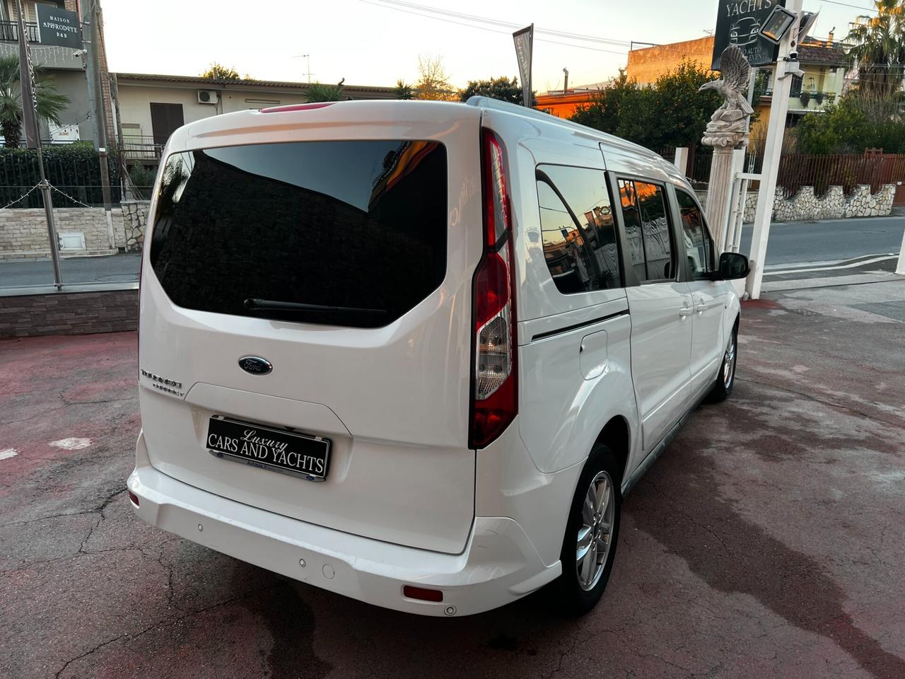 Ford Tourneo Connect -1.5 120 CV-2019-7 POSTI