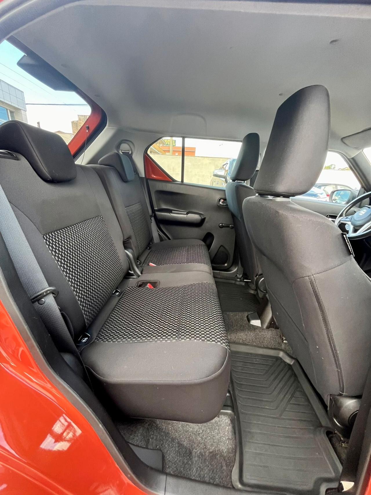 Suzuki Ignis 1.2 Hybrid Top