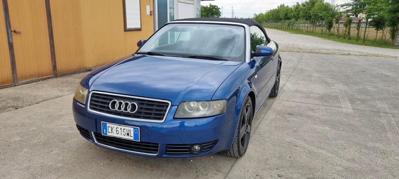 Audi A4 Cabriolet 2.4 V6 30V cat