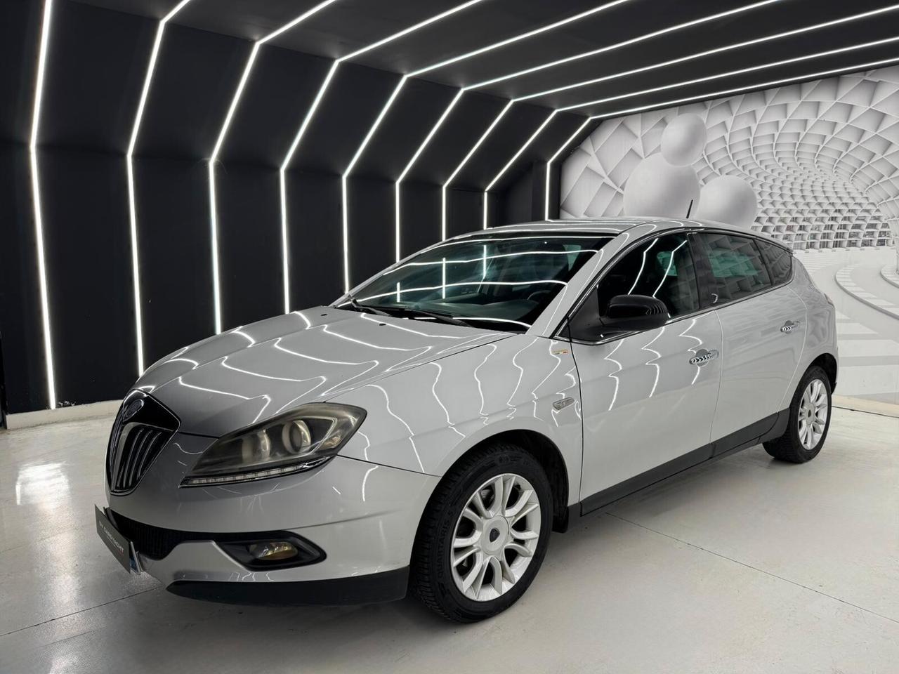 Lancia Delta 1.6 MJT DPF Silver