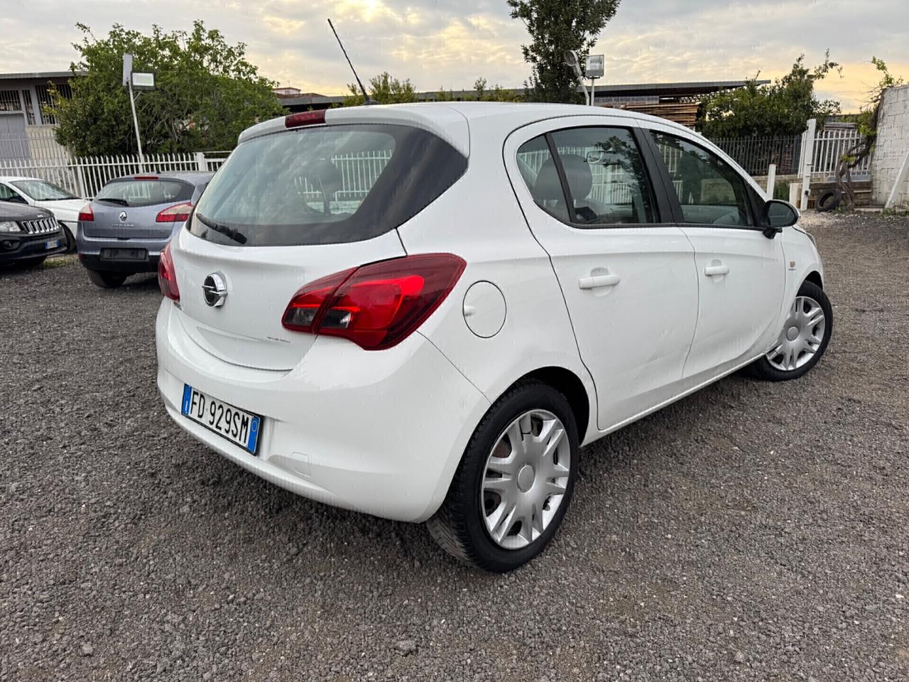 Opel Corsa 1.4 90CV GPL Tech 5 porte Innovation