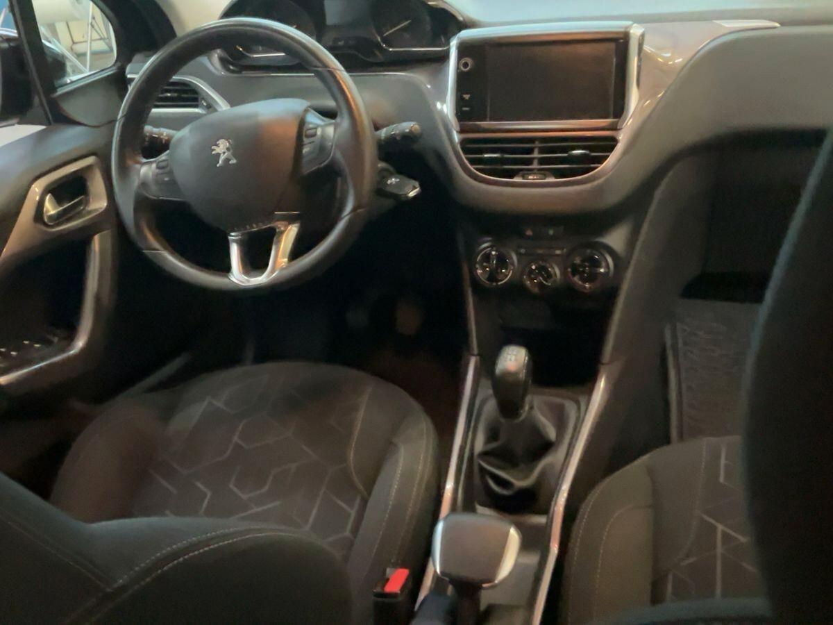 Peugeot 2008 1.2 VTi 82CV Active