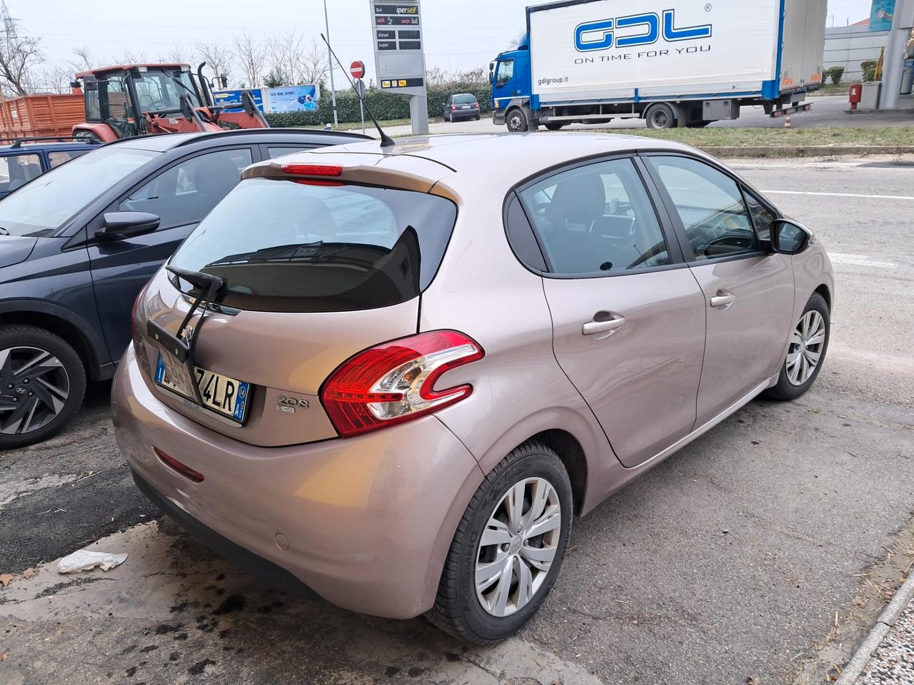 Peugeot 208 1.6 HDI 8 V 5 PORTE