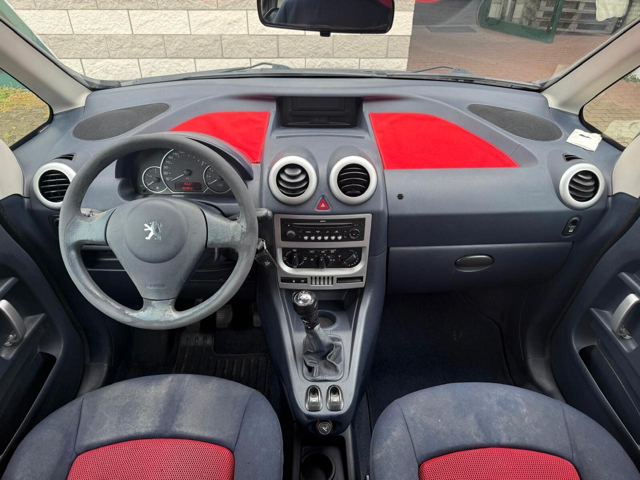 Peugeot 1007 1.4 HDi Happy