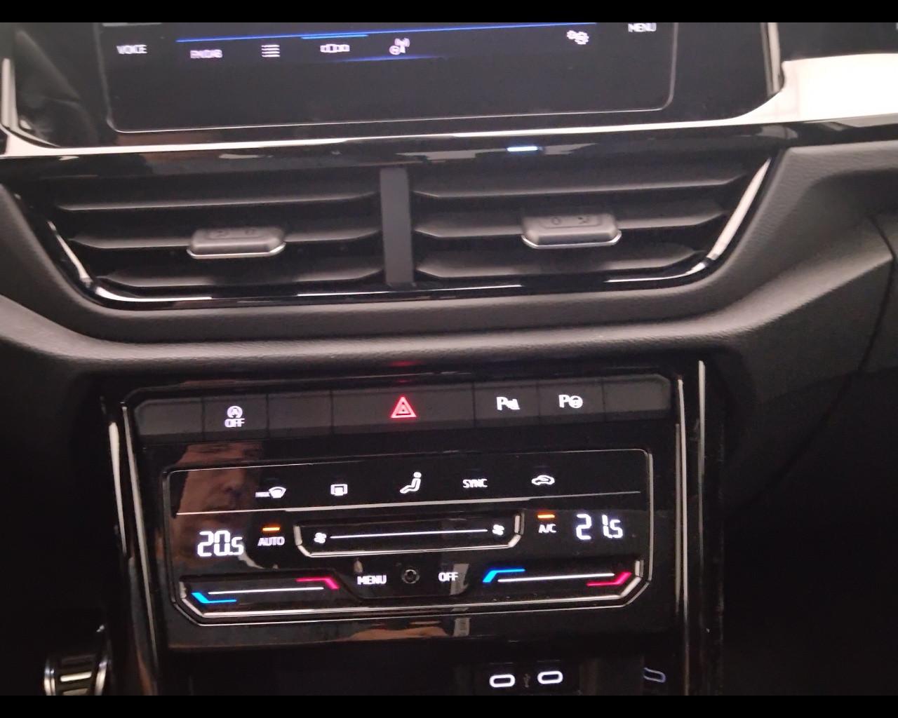 VOLKSWAGEN T-Roc 2022 - T-Roc 1.0 tsi R-Line 110cv