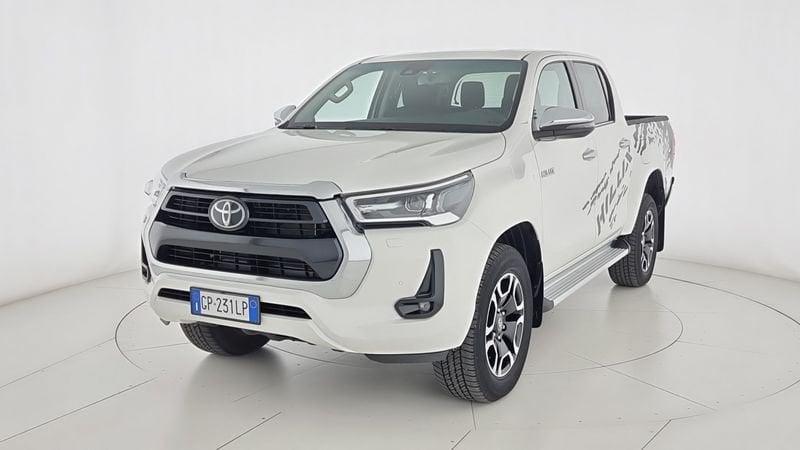 Toyota Hilux 2.4 D-4D A/T 4WD 4 porte Double Cab Executive