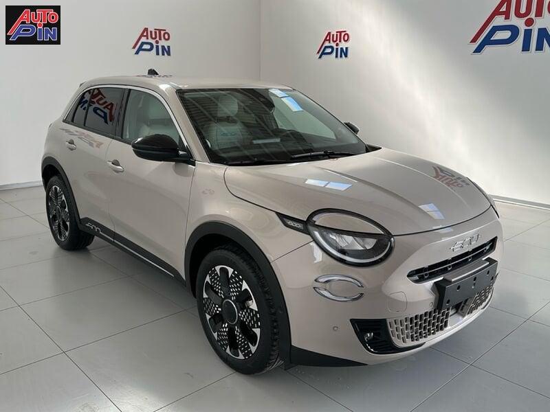 FIAT 600 600 1.2 hybrid La Prima 110cv auto