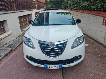 Lancia Ypsilon 0.9 TwinAir 85 CV 5 porte S&S DFN Platinum