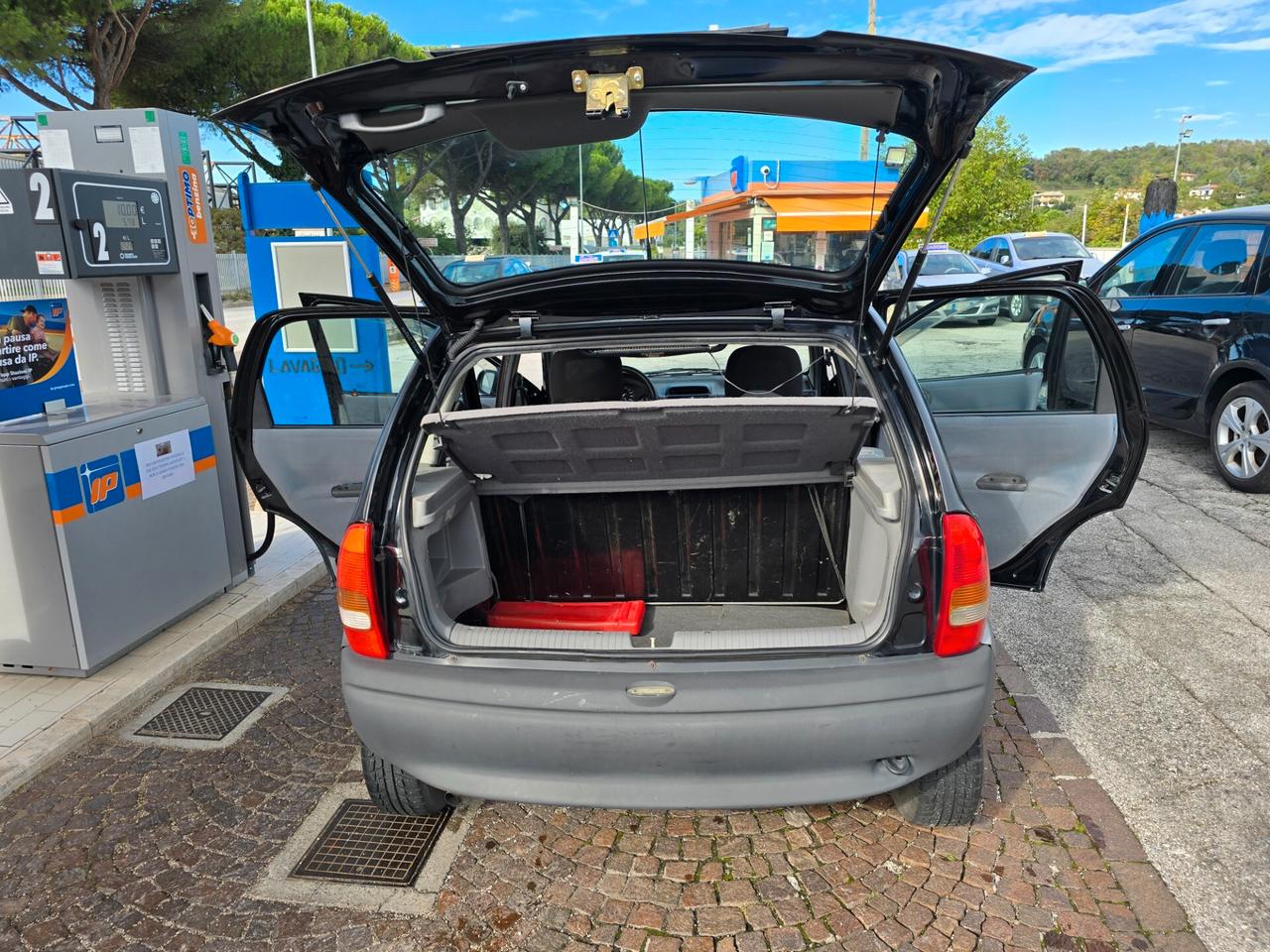 Opel Corsa 1.2i cat 5 porte con 242.000km NEOPATENTATI ok