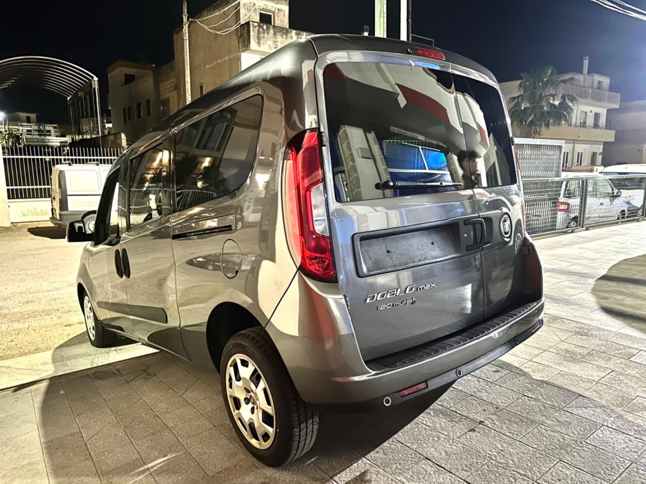 FIAT DOBLÒ MAXI FAMILY 1.6 MTJ 120 cv -2017