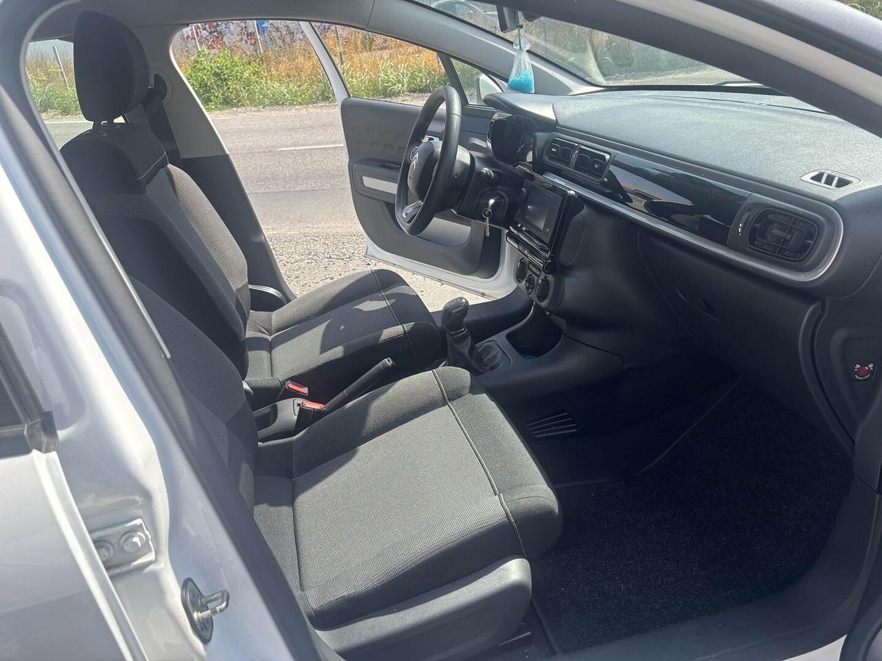 CITROEN C3 PureTech 1.2 YOU