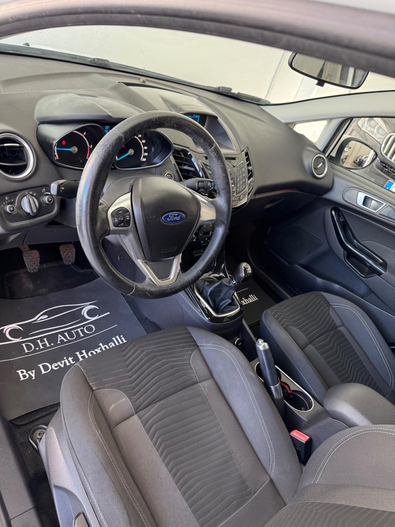 Ford Fiesta 1.5 TDCi 75CV 5 porte Titanium