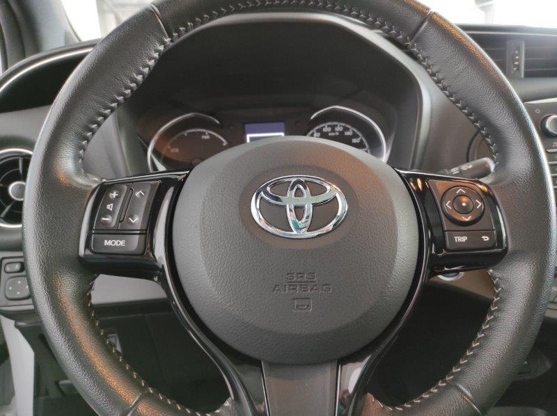 TOYOTA Yaris 3ª serie - Yaris 1.5 Hybrid 5 porte Style