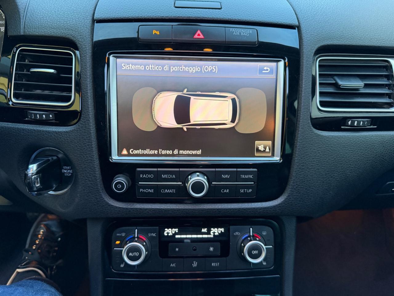 Volkswagen Touareg 3.0 TDI 204 CV tetto Gancio T.