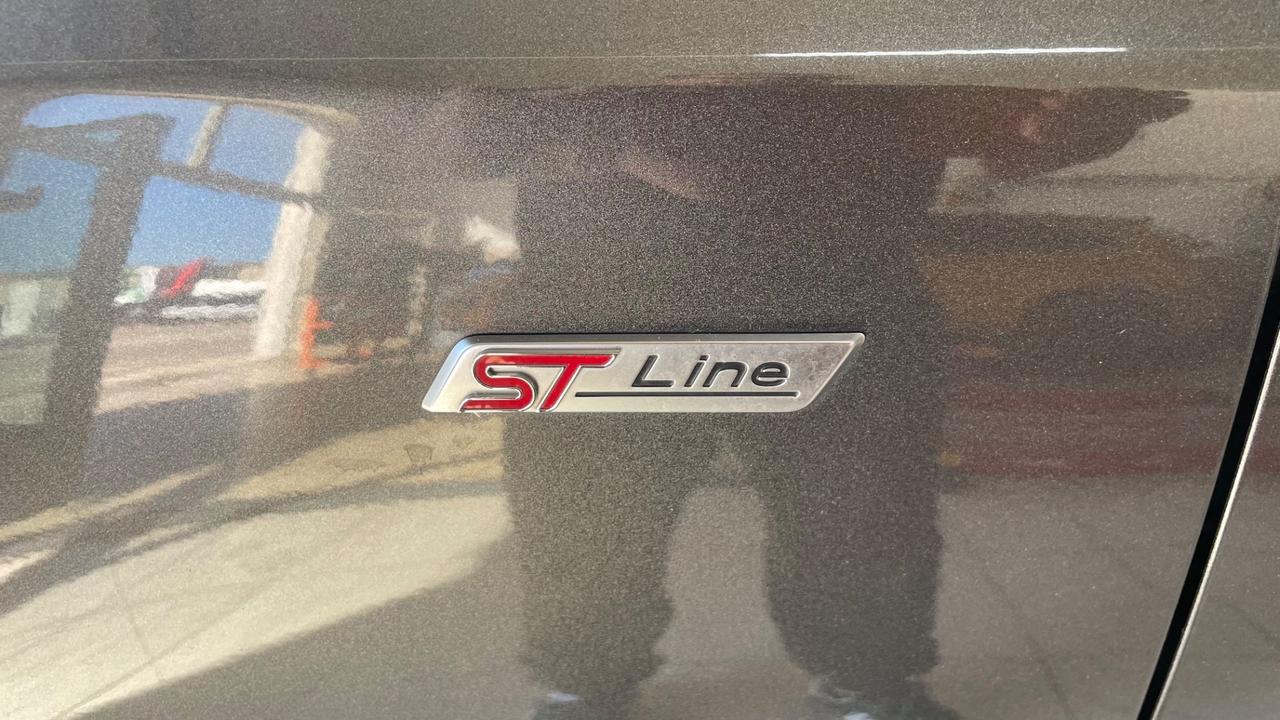 Ford Focus 1.5 TDCi 120 CV ST Line GANCIO TRAINO