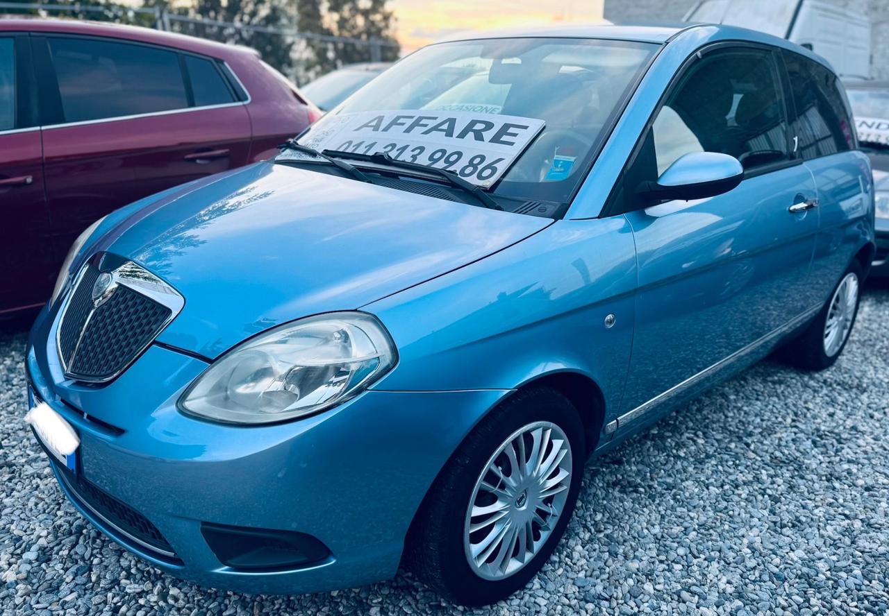 Lancia Ypsilon 1.2 Argento adatta neopatentati