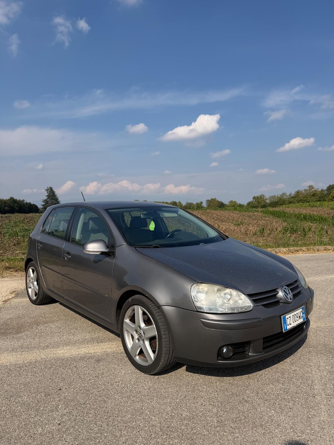 Volkswagen Golf 2.0 16V TDI 5p. Sportline