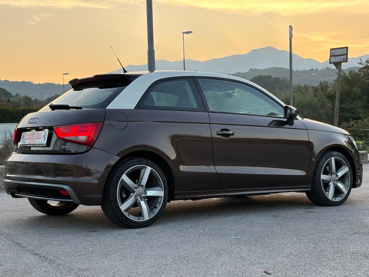 Audi A1 1.4 TFSI S tronic S-Line LED