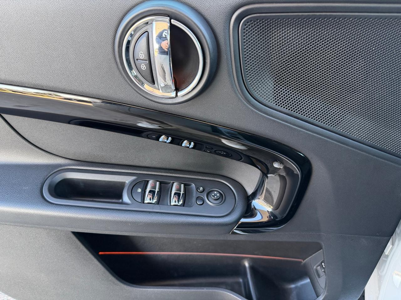 Mini Cooper D Countryman 2.0 Business Automatica