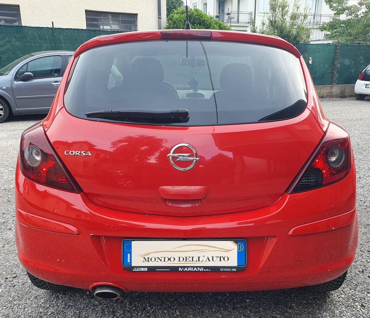 Opel Corsa 1.2 BI-COLOR SPORT 86CV NeoPatentati