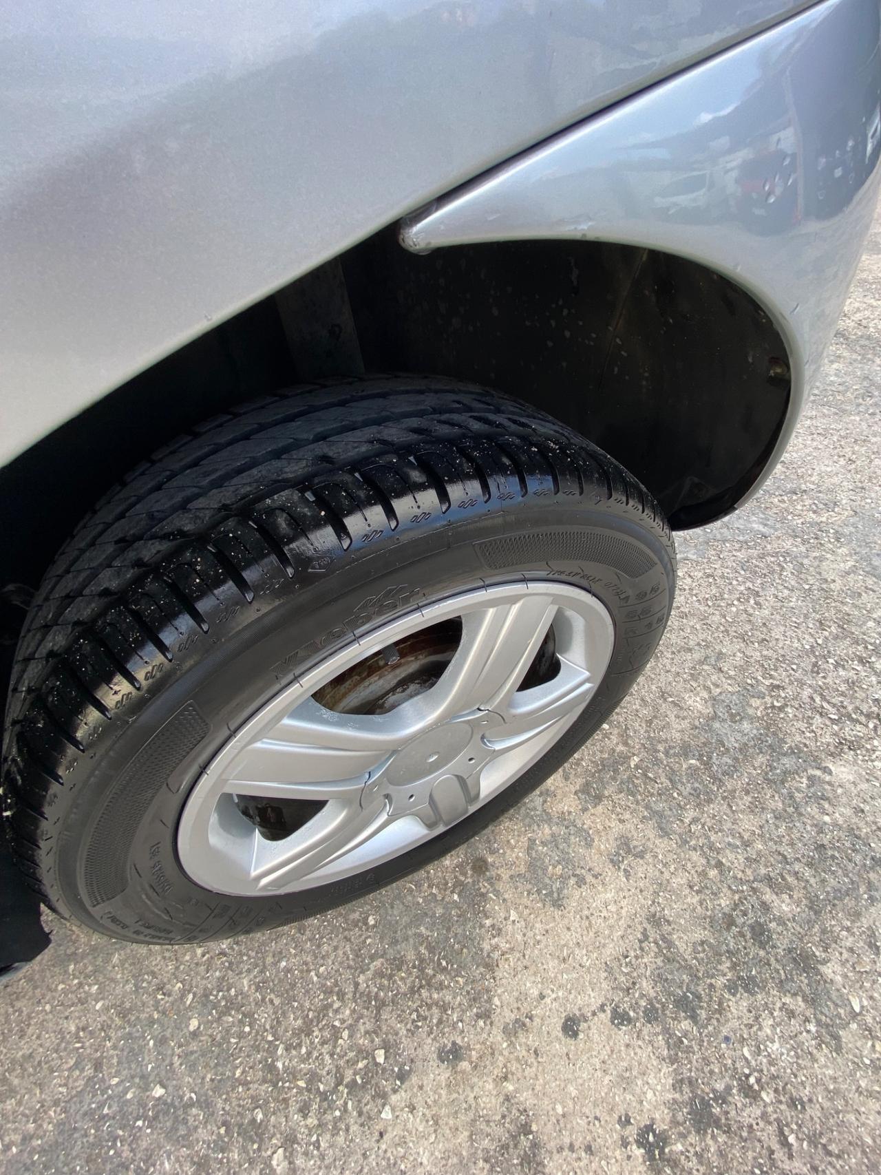 Volkswagen Fox 1.4 TDI Sport