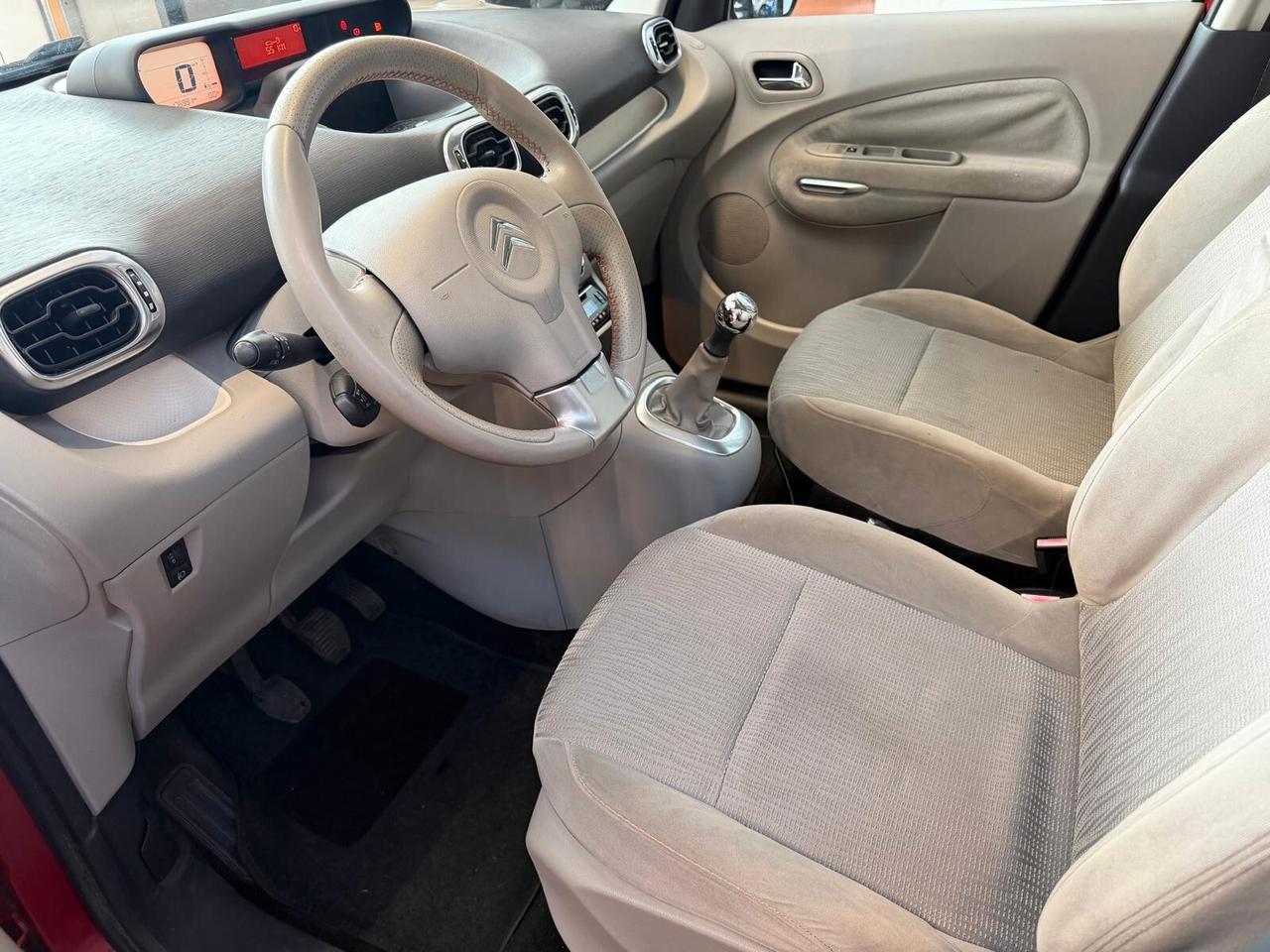 Citroen C3 Picasso 1.6 VTi 120 Exclusive Style neopat